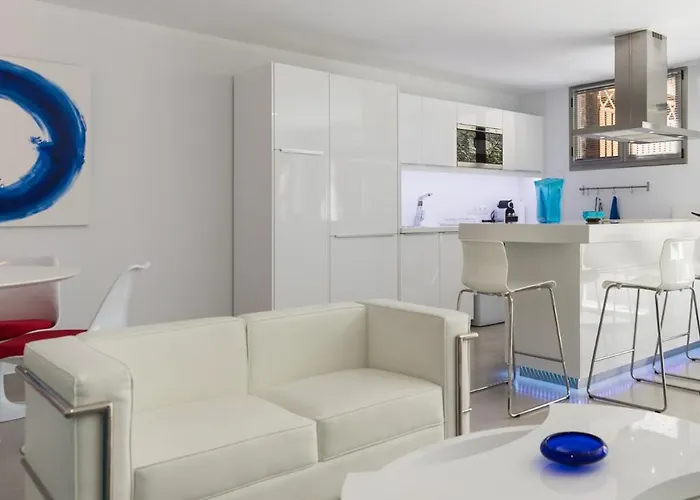 Grand De Luxe Avec Patio